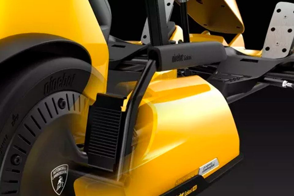 Ninebot GoKart Pro Lamborghini Edition оснащён ручным тормозом