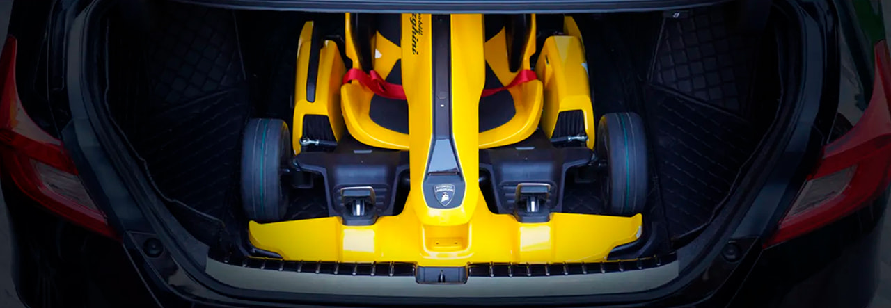 Ninebot GoKart Pro 2 Lamborghini Edition – это складной карт, который можно уместить в багажник автомобиля