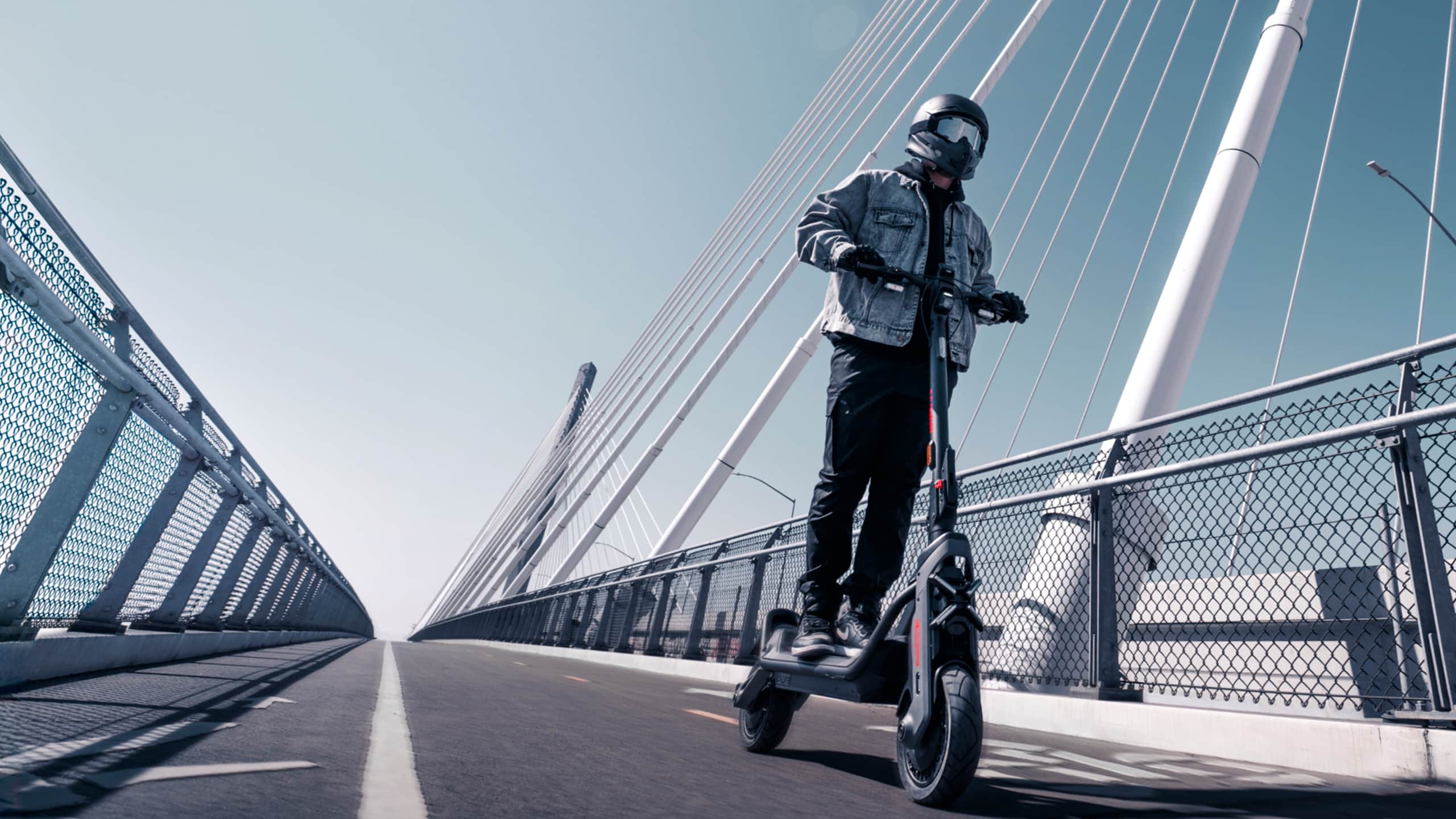 Купить электросамокат Ninebot SuperScooter GT3 в России со склада в Москве