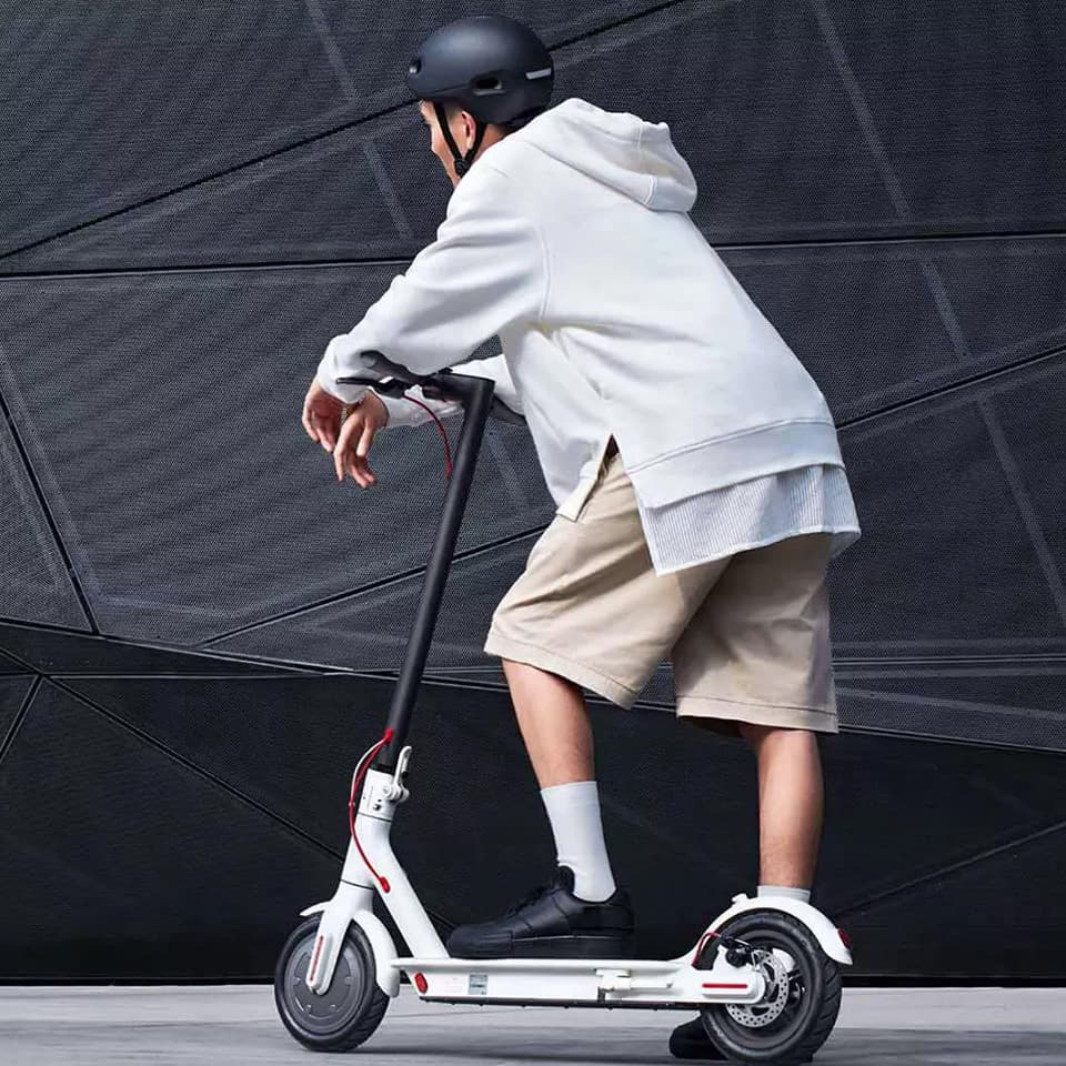 Купить электросамокат Xiaomi Mi Electric Scooter 1S с доставкой по России